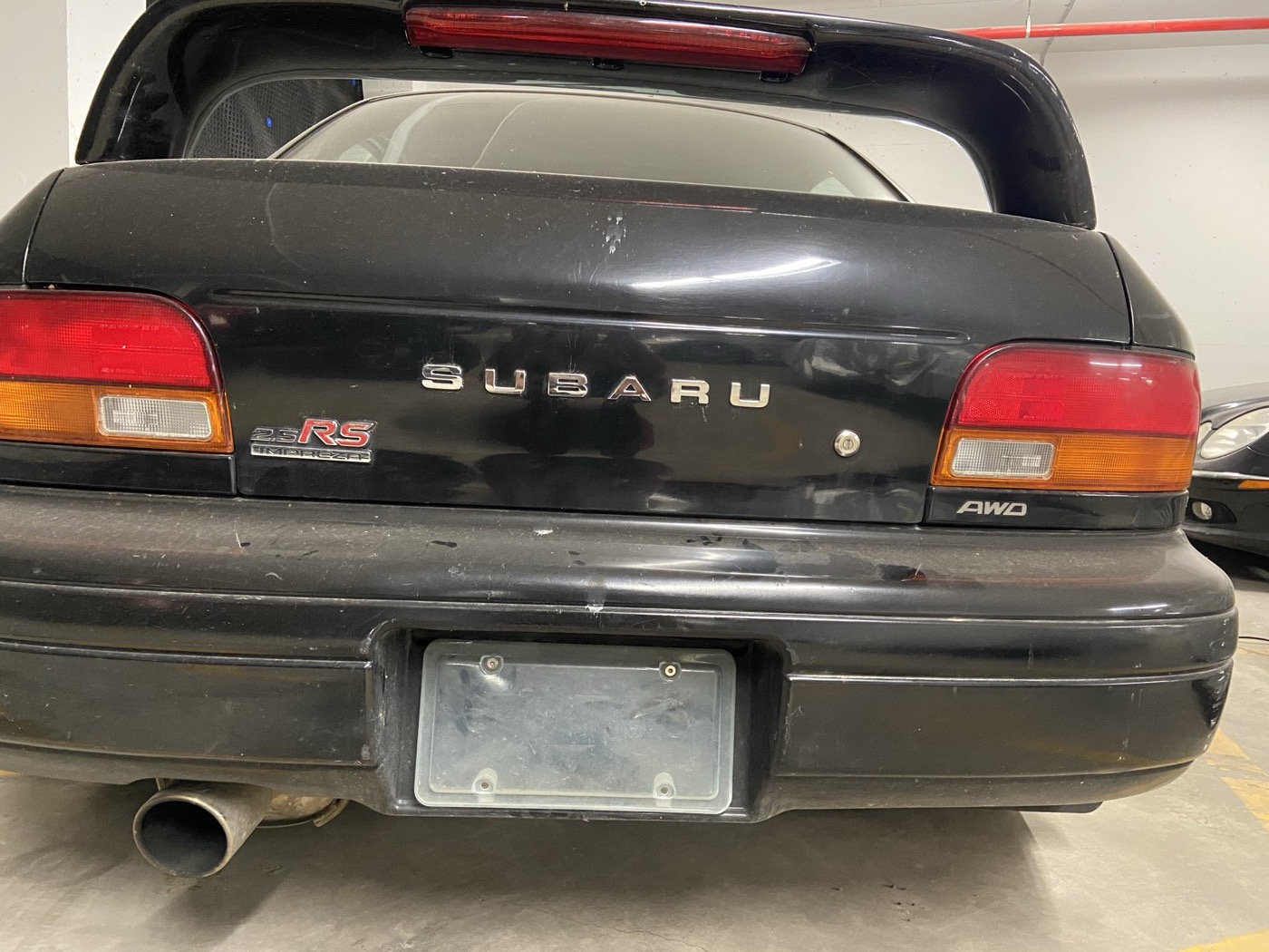 Rear of the black 2.5RS with the RS badge